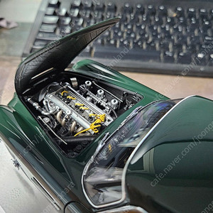 1:18 오토아트 애스터마틴db5
