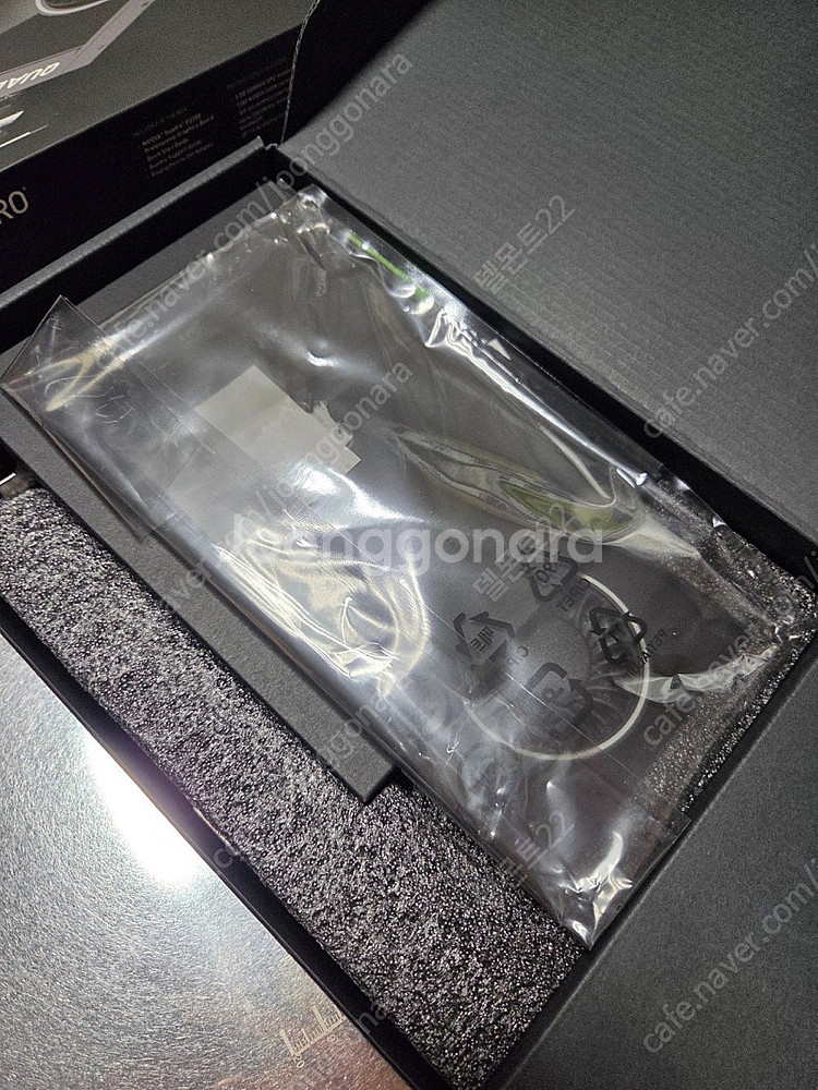 엔비디아 P2200 그래픽 카드 풀박스 팝니다.--2