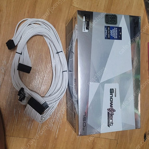 9900K. Z390, DDR4, 시소닉 반본체 컴퓨터