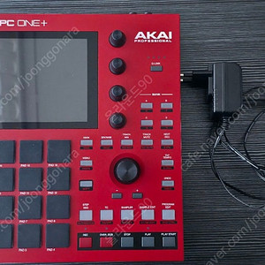 사용 할줄 몰라서 사용 못한 akai mpc one + 드럼머신 판매합니다