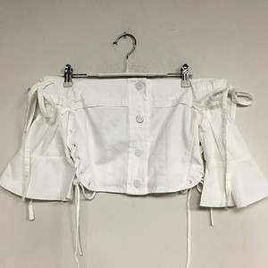 럭키슈에뜨 오프숄더 리본 블라우스 / 랑방 마인 오브제 타임 럭키슈에뜨 산드로 마쥬 오르 시에 시스템