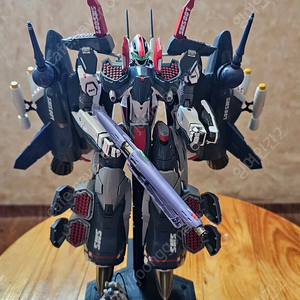 Dx초합금 vf-25f 슈퍼메사이어 리바이벌+아머드팩 택포판매 합니다