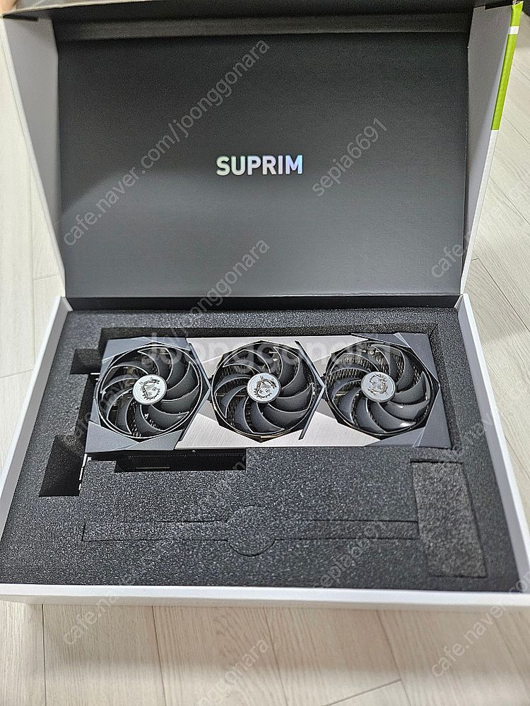 MSI 지포스 RTX 3090 슈프림 X D6X 24G...--5