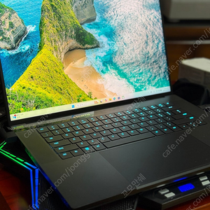 [팝니다] RAZER 레이저블레이드 16인치 I9 13950HX MINI LED Dual 120-240HZ 32GB RAM RTX 4090 S급 싸게 팝니다.