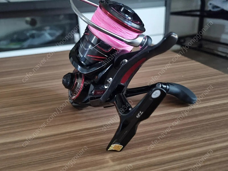 23다이와 시그너스2500LBD 이미지