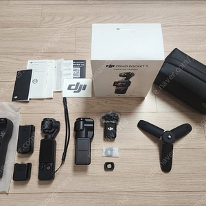 오즈모 포켓3 크리에이터콤보 팝니다