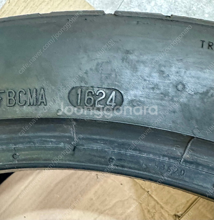 콘티넨탈 dws06+ 19인치 타이어 한짝 판매 합니다--4