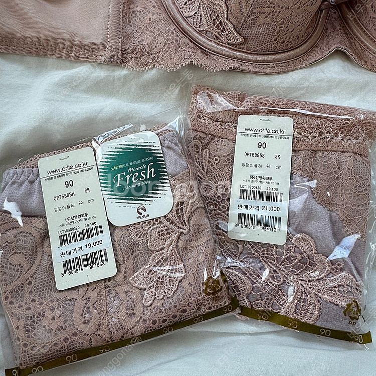 (새상품) 비너스 오르화 브라 70D 팬티2장 세트--3