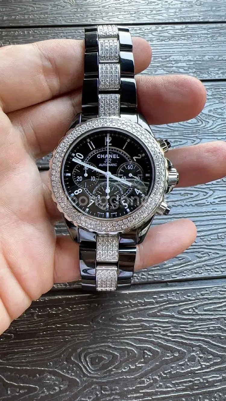 샤넬 J12 크로노그래프 41mm 세라믹 파베 다이아몬...--9