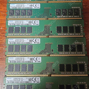 삼성 DDR4 2400 8GB X 2개 팝니다