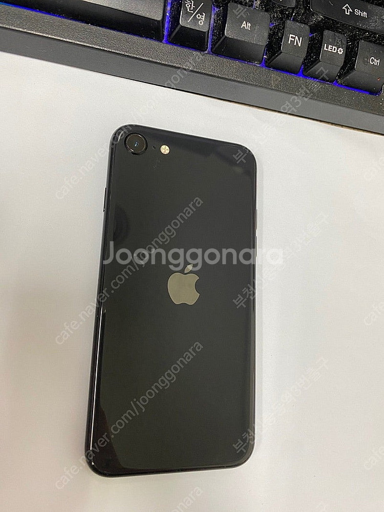 206371 아이폰SE2 블랙 A급 64GB 무잔상 배...--0
