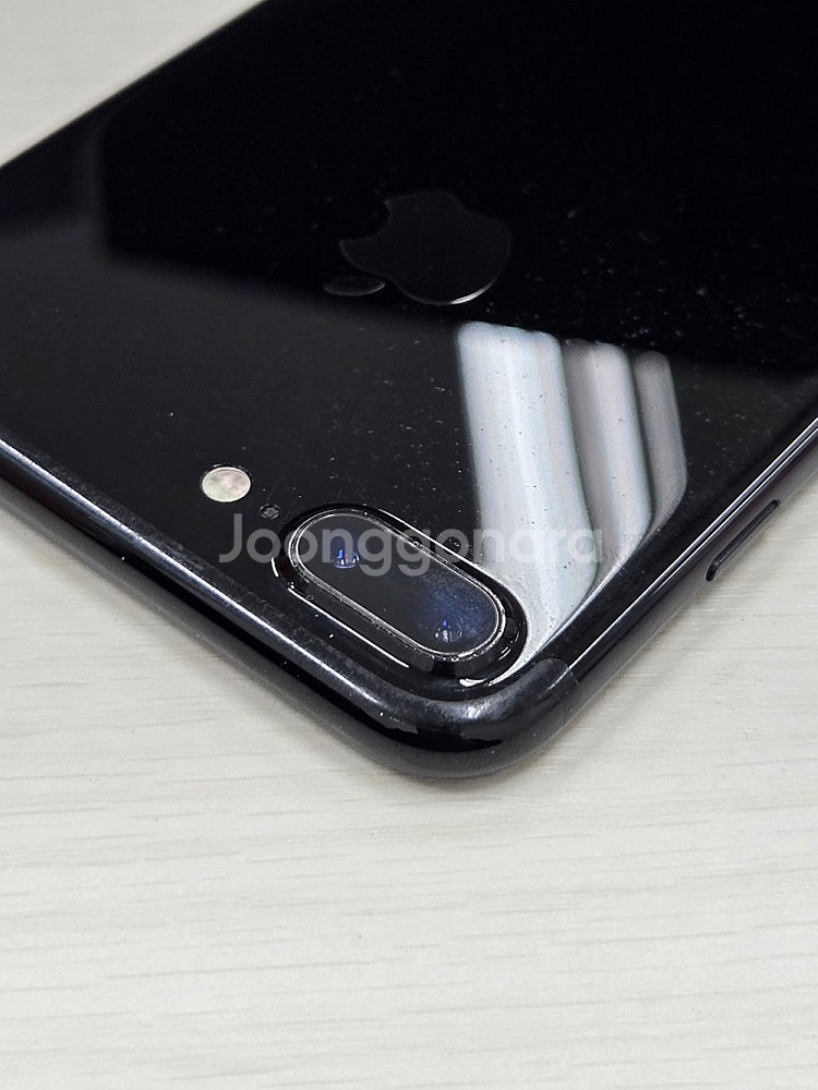 아이폰7플러스 블랙색상 128용량 상태좋은 무잔상 단말기 14만 판매합니다--6