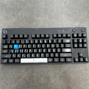 키보드 부품용 일괄 판매 합니다. 일괄 택포 5만원 (GTune GK600, logitech G PRO Y-0031, Razer Blackwidow lite)
