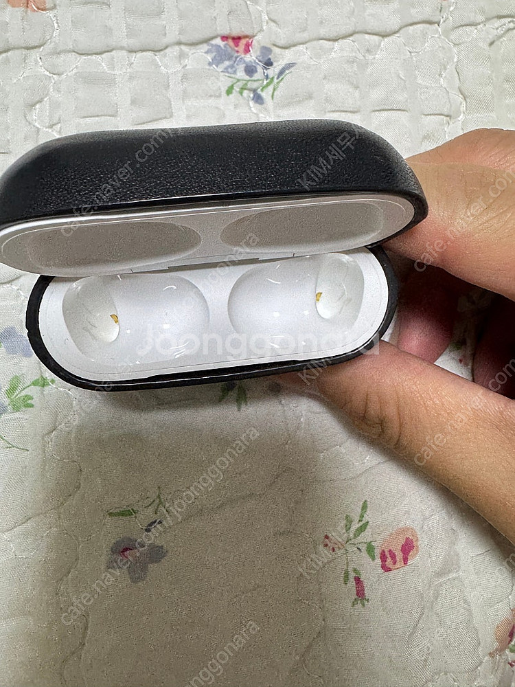 에어팟 프로 2세대 C타입 애케플 S급 팝니다.--1