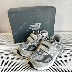 [상태좋음] 뉴발란스 990 140 / IV990GL6 뉴발란스키즈 키즈990