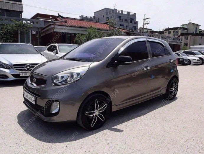 모닝중고차 연식대비 짧은 주행거리 기아 올 뉴모닝 가솔린 이미지