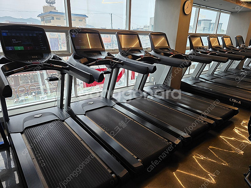 헬스장용런닝머신 3종 ( TV 인클라인 ) 덜덜이 입식스피닝 좌식자전거--0