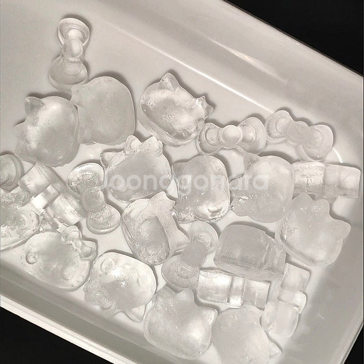 헬로 키티얼음틀 몰드 스쿱포함(새상품)--3