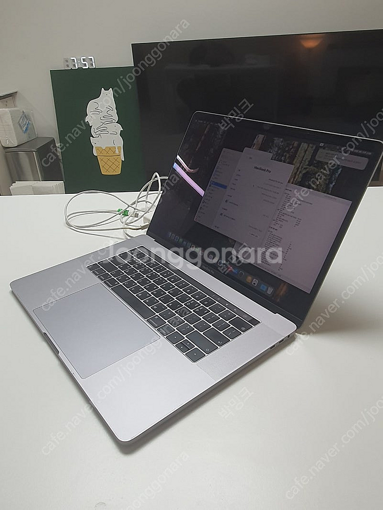 맥북프로 15인치 2019년 구입 A급 저렴하게 팝니다...--6