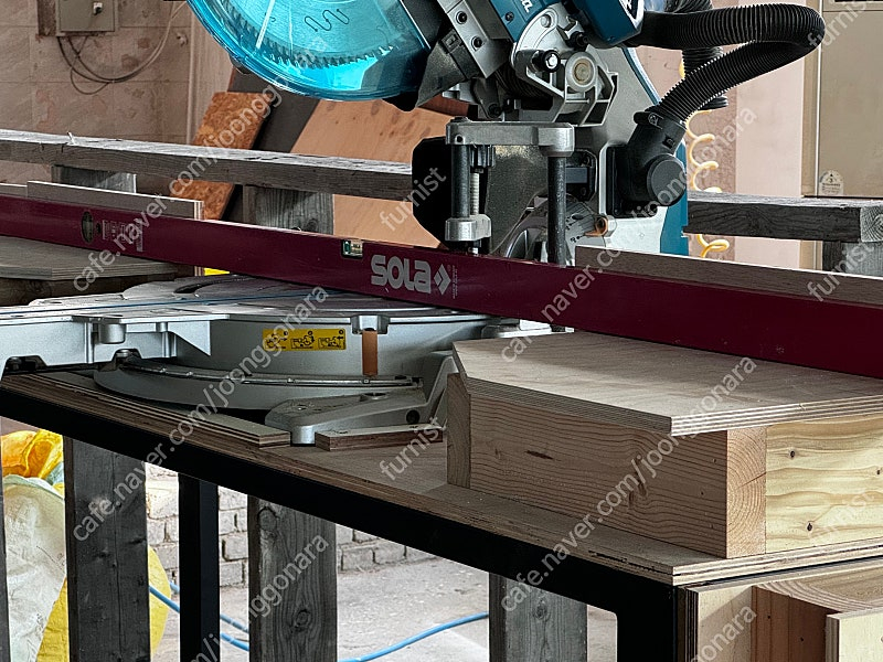 블루투스가능 마끼다 슬라이딩 각도절단기 12인치 튼튼한 이동식 작업대포함--2