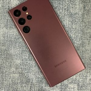 갤럭시S22울트라 256G 버건디 파손없고 상태좋은 단말기 27만원 판매해요