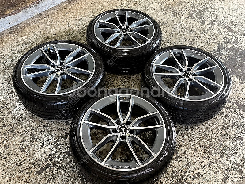 [판매]벤츠 C클 C53AMG 정품 19인치 휠타이어--1