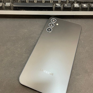 갤럭시A34 블랙 128GB 무잔상 상태좋은 중고14만팝니다.
