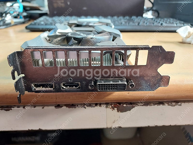 갤럭시 GTX 1060 3G 그래픽카드 택포 팝니다.--3