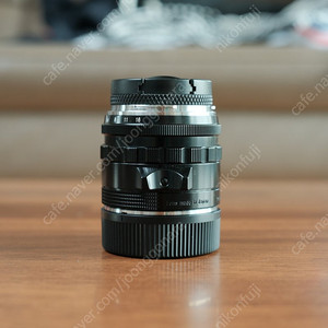 보이그랜더 녹턴 빈티지 라인 28mm f1.5 II vm마운트 판매합니다.