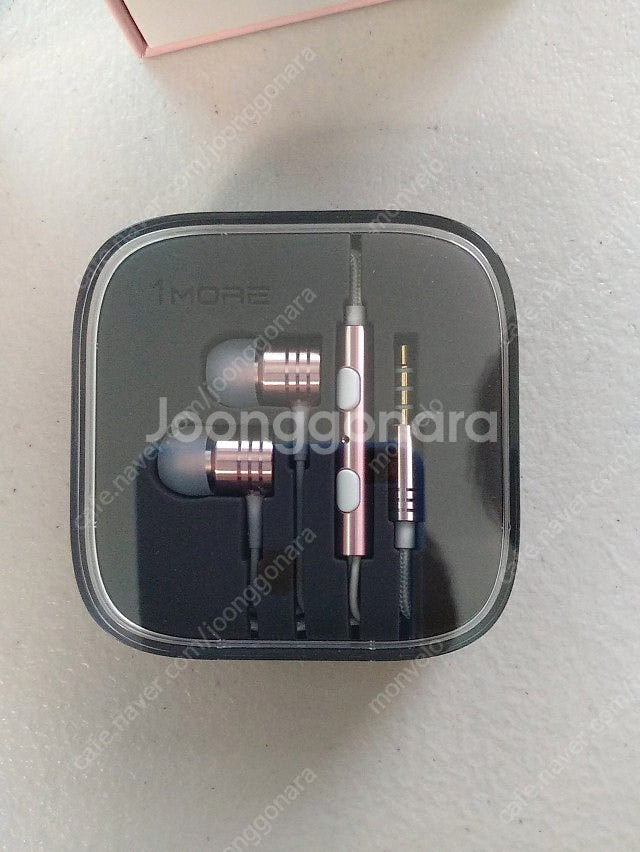 샤오미 원모어 클래식 이어폰 로즈핑크--1