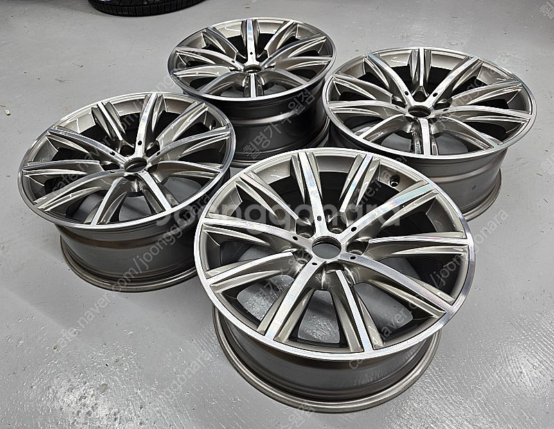 BMW G바디 5시리즈 럭셔리 순정품 18인치 휠판매--1