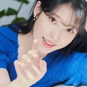 앤유 and you 아이유 착용 세일러 반팔 니트 M사이즈