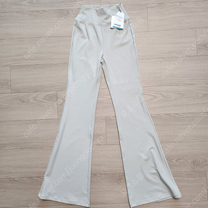 콘치웨어 와일드 부츠컷 레깅스 빈티지카키 S