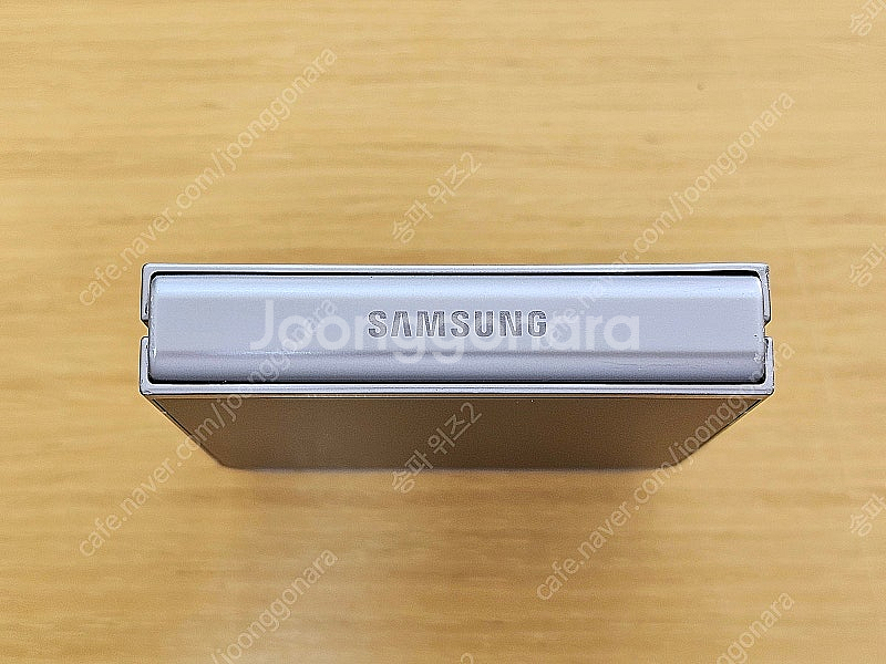<서울 송파> 삼성 갤럭시 Z플립6 256기가 실버 쉐...--2
