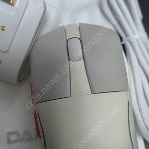 다얼유 a950 air 레트로베이지색상 팝니다.