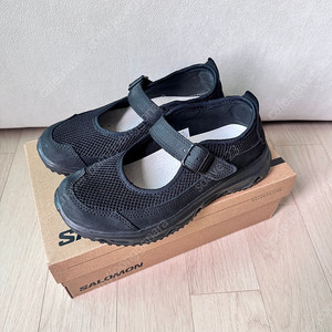 살로몬 메리제인 블랙 240