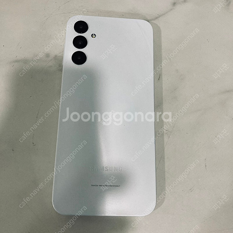 갤럭시 점프3 화이트 128기가 S급 매우깨끗한기기 8만7천원 판매합니다!--1