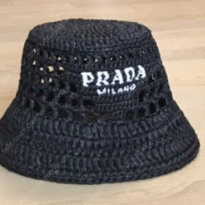 프라다 라피아햇 m사이즈 판매합니다.
