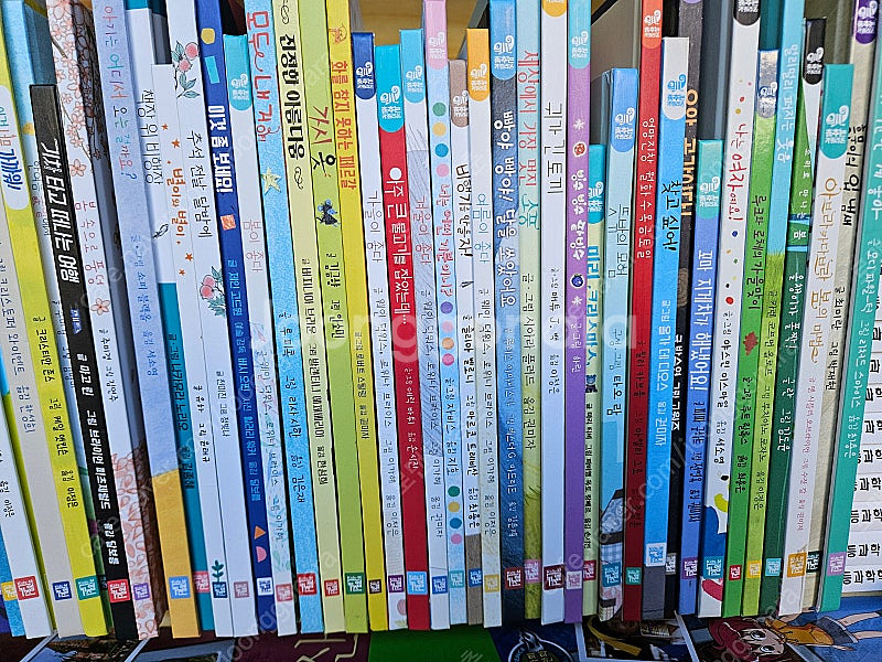 키즈엠 그림책 시리즈 : 전91권(보드북, 베스트, 춤추는 카멜레온)--8