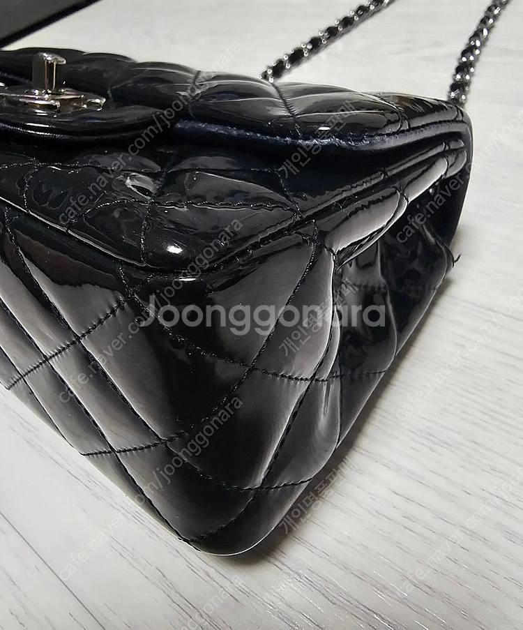 정품 샤넬 은장 클래식 페이던트 쁘띠삭 플랩백 (21번...--9