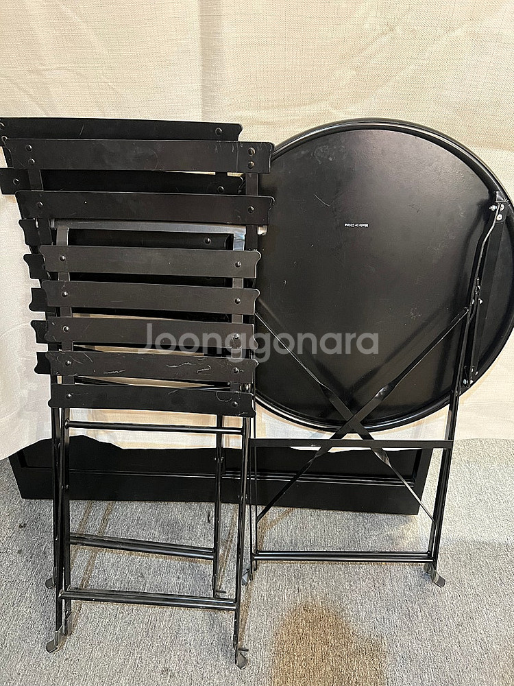 테라스 블랙 철제 접이식 테이블 의자 2개 일괄--0