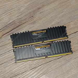DDR4 Corsair Vengeance 32GB 16x2 3600Mhz low profile