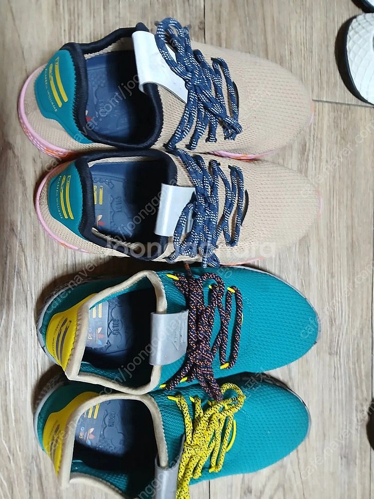 아디다스 퍼렐윌리엄스 테니스휴 225--3