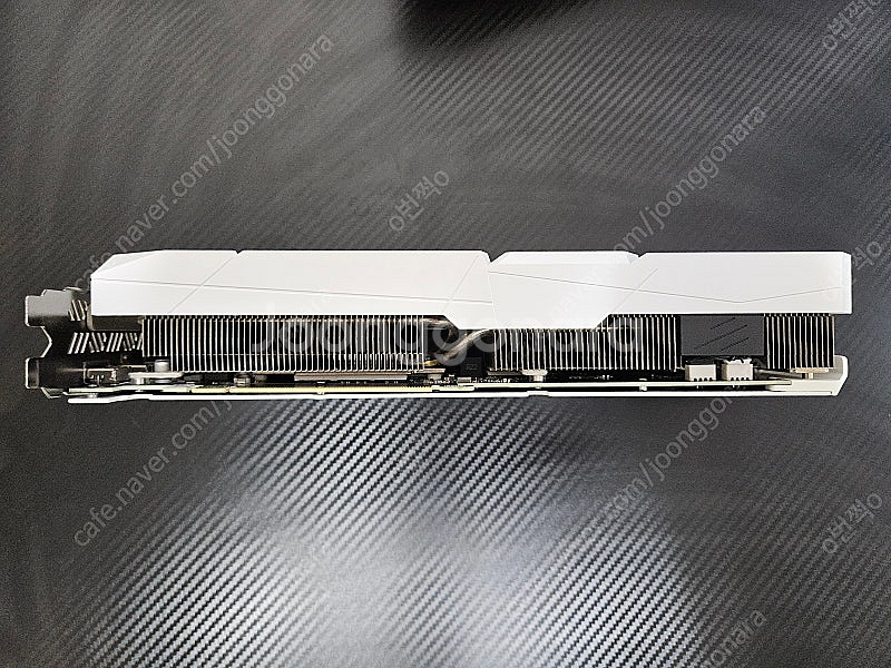 컬러풀 RTX 3070 ULTRA OC White--1