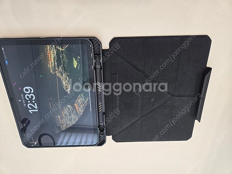 아이패드 10세대 11세대 UAG케이스 + 강화유리 2장--2