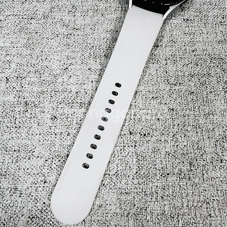 외관깔끔 갤럭시 워치5 44MM 실버색상 16G 9만원...--4