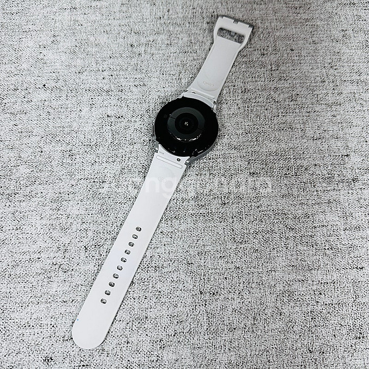 외관깔끔 갤럭시 워치5 44MM 실버색상 16G 9만원...--5