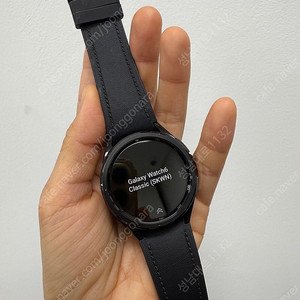 R955 갤럭시워치6클래식 43mm 블랙 12만 판매합니다.
