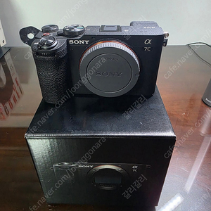 SONY A7C2(검) + 24-70 GM2 + 50 F1.8 기타 등등 (all-in-one 패키지) 팝니다.