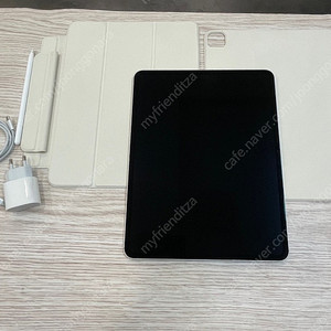 아이패드프로 13인치 M4 256GB 셀룰러 + 애플펜슬프로 + 커버케이스 (무상기간 26/05월)